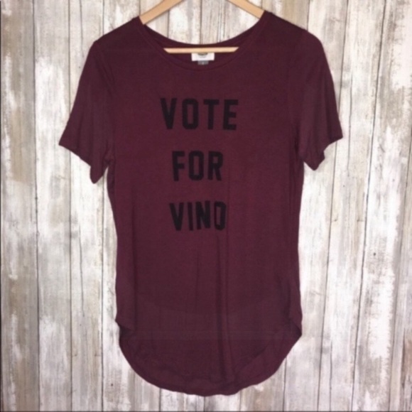 Old Navy Vote For Vino Tee - Picture 2 of 6